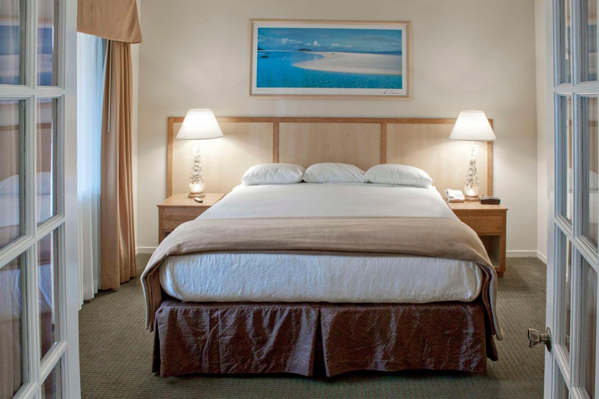 Hilton Vacation Club San Luis Bay Авила-Бич Экстерьер фото