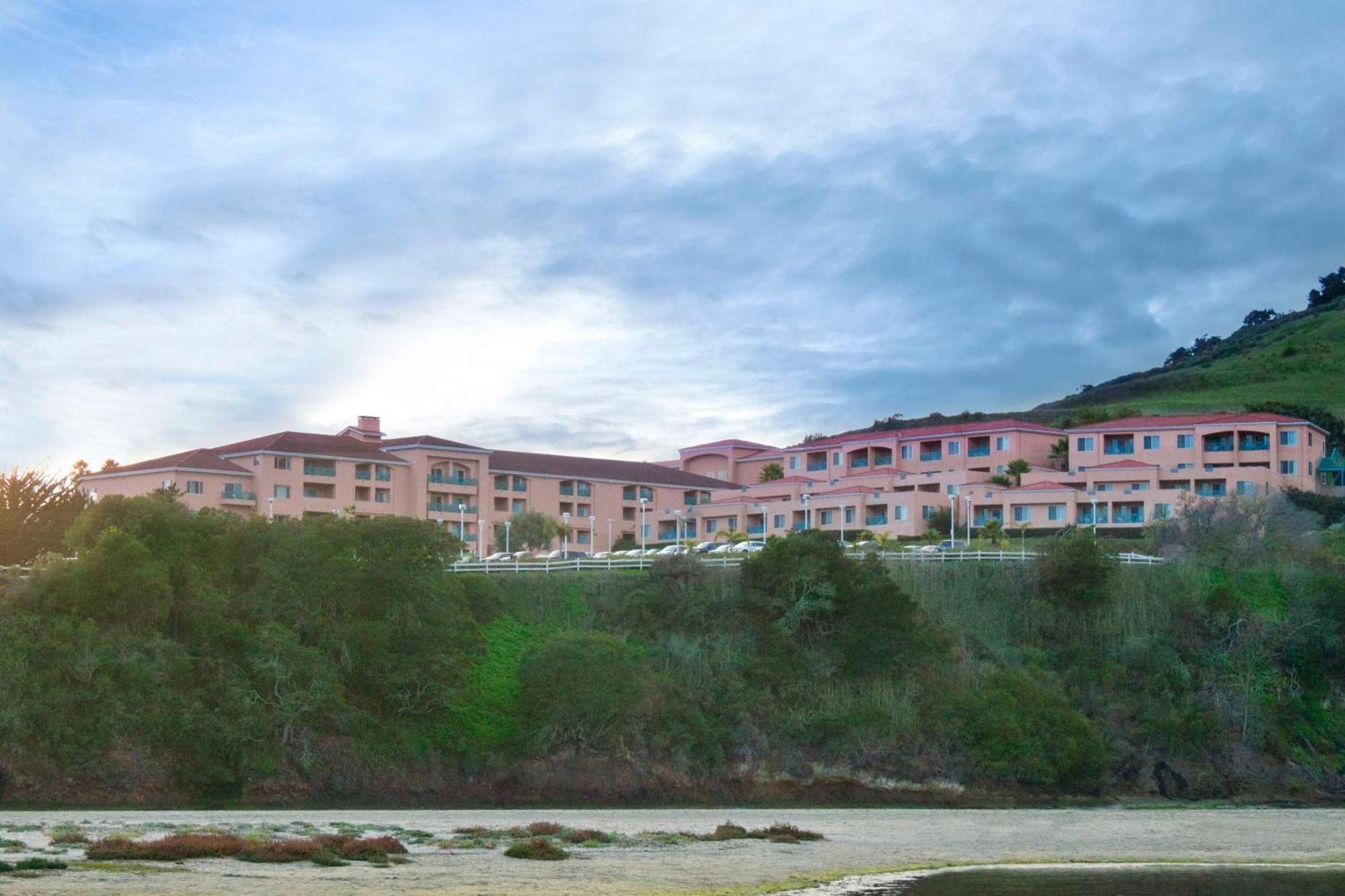 Hilton Vacation Club San Luis Bay Авила-Бич Экстерьер фото